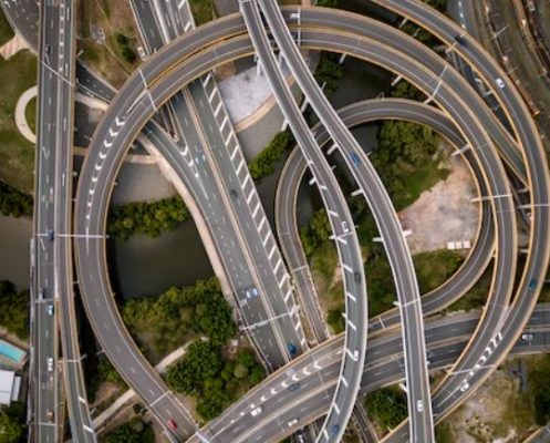 Guru di Persimpangan Jalan (UnSplash)